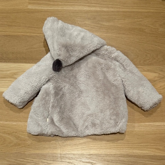 Zara Fur Coat, Size 2 Years / 2T / 2Y - Picture 2 of 4